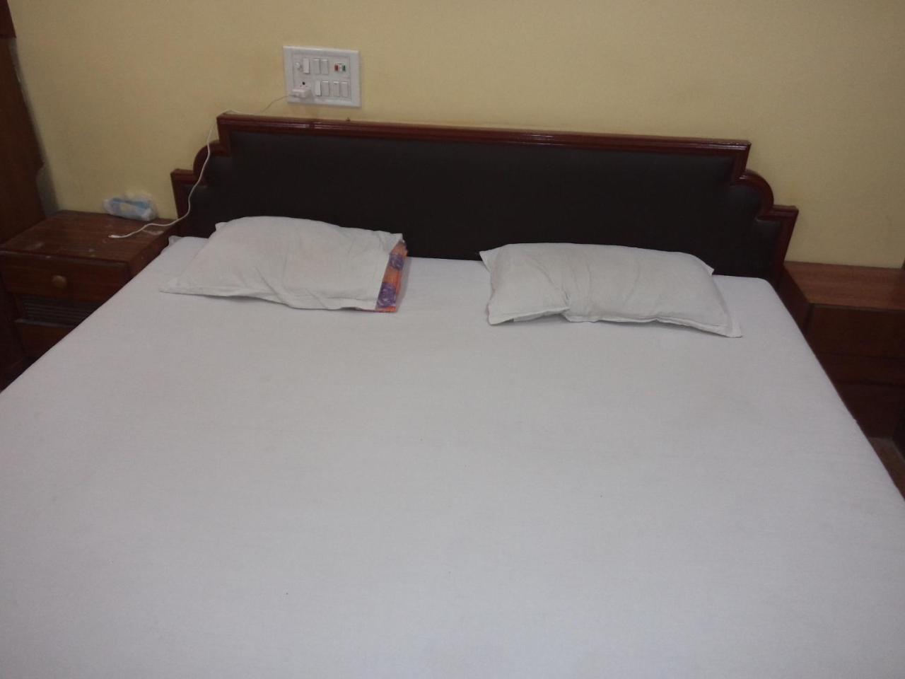 Hotel Neelkamal อินดอร์ ภายนอก รูปภาพ