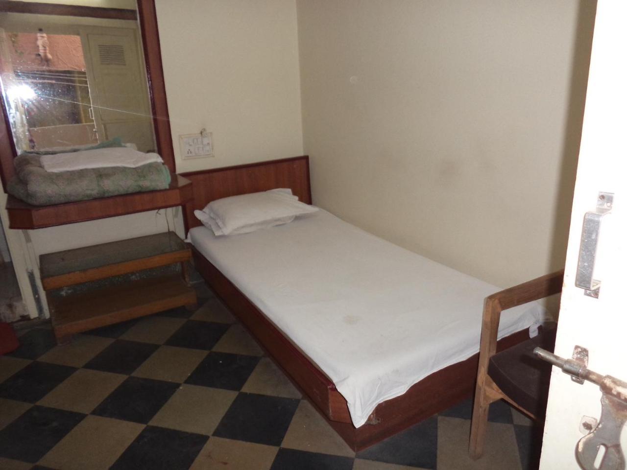 Hotel Neelkamal อินดอร์ ภายนอก รูปภาพ