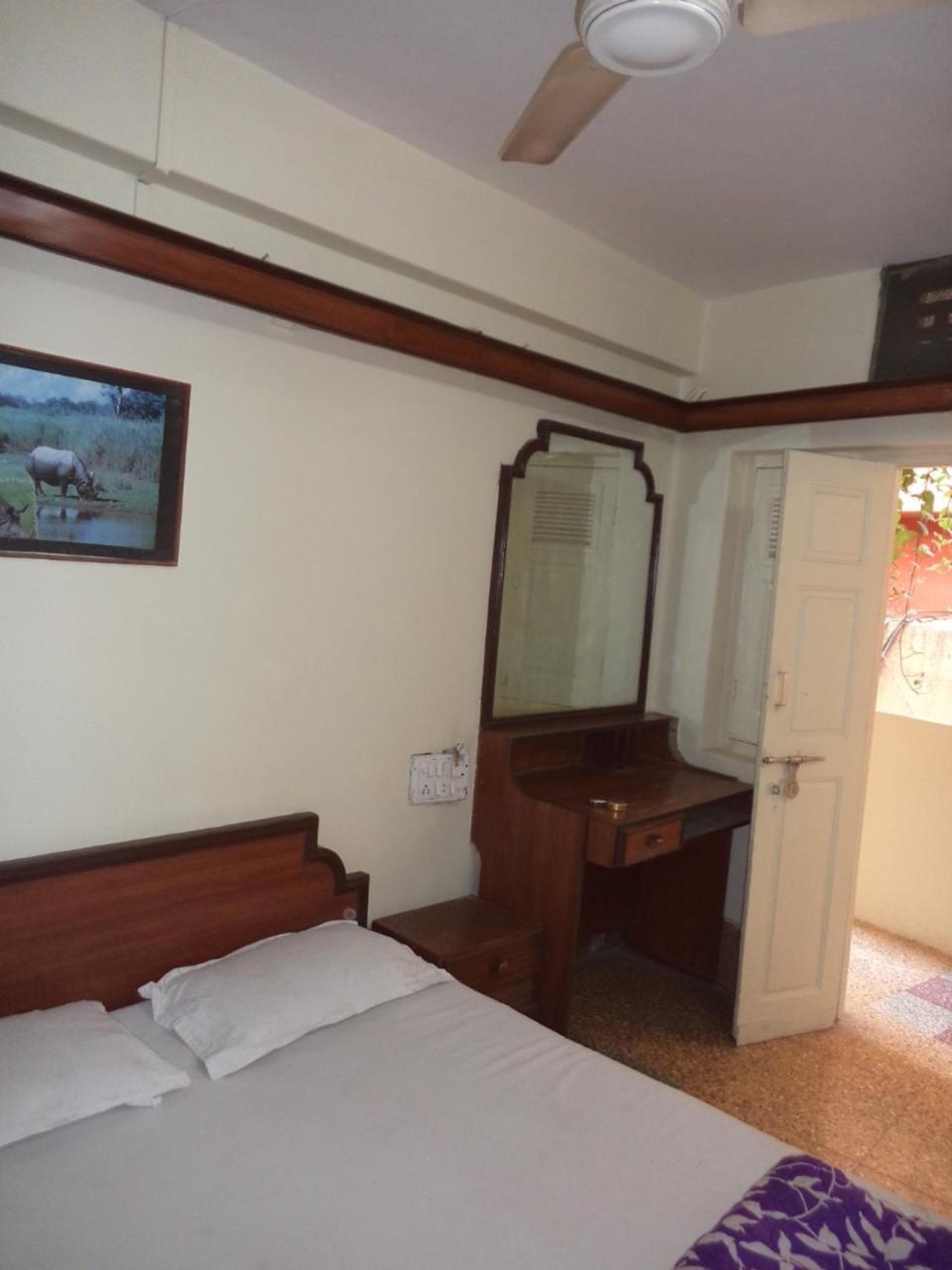 Hotel Neelkamal อินดอร์ ภายนอก รูปภาพ