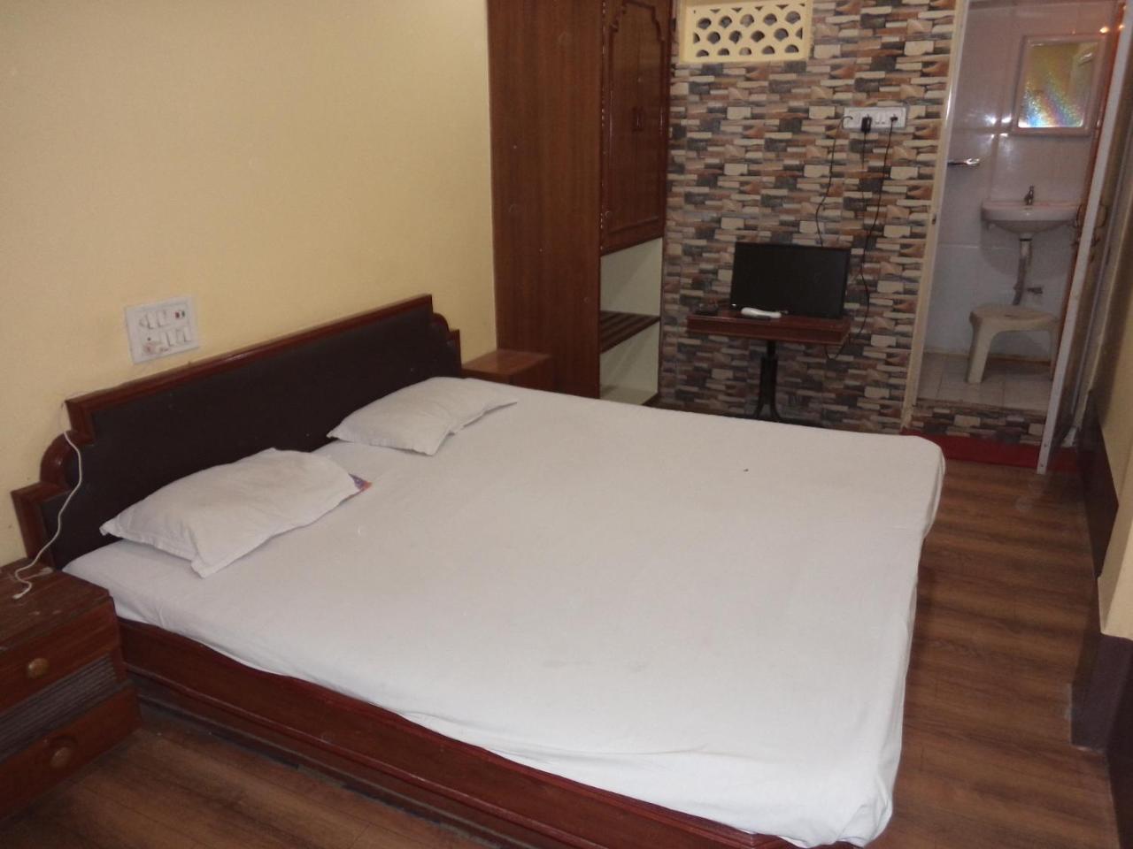 Hotel Neelkamal อินดอร์ ภายนอก รูปภาพ